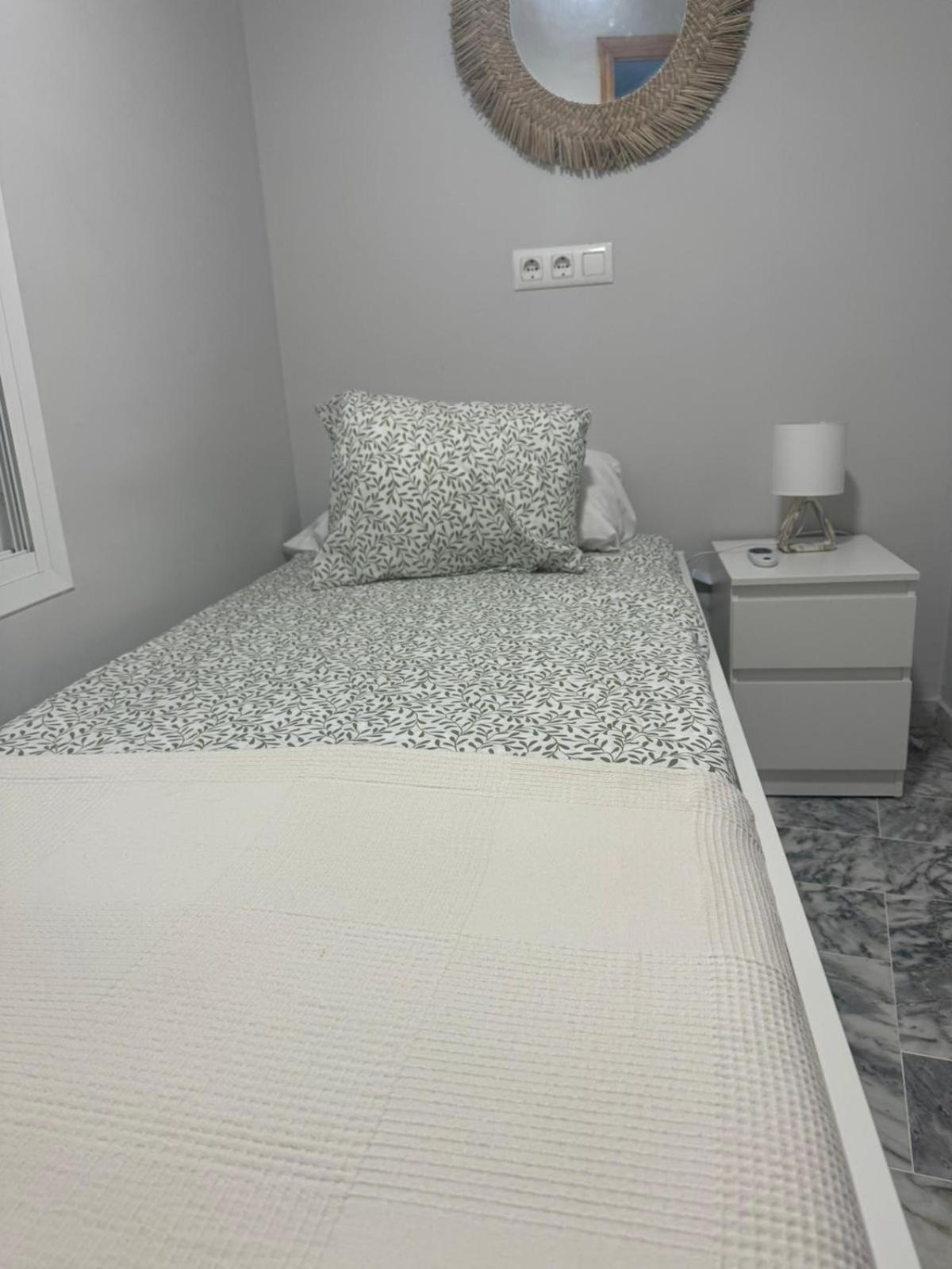 Golden Hour Grupo Ac Gestion Apartment Рота Екстериор снимка